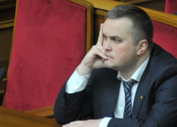 Судьи в деле Труханова хотят привлечь к ответственности Холодницького