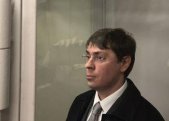 Коррупция в энергетике: Крючкову вернули загранпаспорт, он покинул Украину