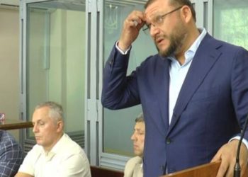 Суд над Добкиным и чиновниками горсовета: рассмотрение дела о псевдо-ЖСК снова перенесли