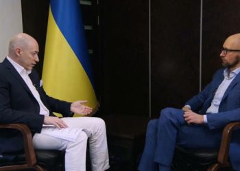 Яценюк: Если на проекте «Стена» кто-то украл — пусть отвечает. Но граница должна быть построена