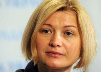 У Порошенко назвали Гройсмана предателем за последние заявления