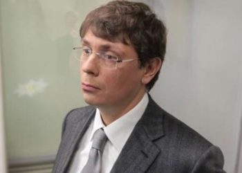 Коррупция в энергетике: Крючков не свидетельствует против братьев Суркисов, потому что опасается за себя