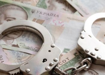 «Крупная рыба» от борьбы с коррупцией в Украине не пострадает — политолог