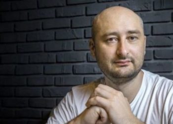 «Портнов приехал — я уехал». Журналист Аркадий Бабченко покинул Украину