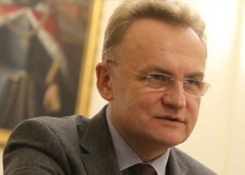 Дело Садового уже начинает разваливаться – эксперт