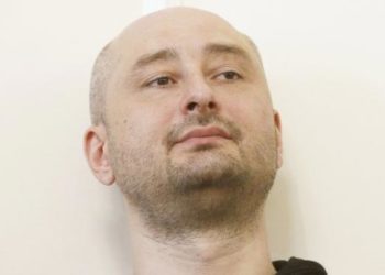 «Вышвырнут в Модор»: сбежавший Бабченко заныл из-за депортации из Израиля