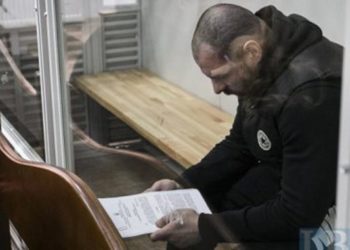 Одному из «титушек» Крысина продлили содержание под стражей, адвокат плакала и вызывала «скорую»