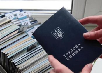 От сверхурочных до увольнения. Четыре самых спорных статьи закона «О труде»