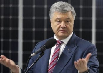 «Панамское дело» Портнова: Порошенко признали пострадавшим