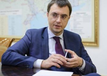 Уголовное дело против Омеляна: решение подписывал Гройсман, но посадить хотят экс-министра