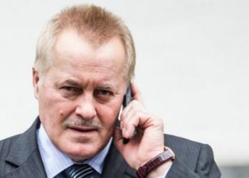 Бывшего главу Генштаба подозревают в госизмене