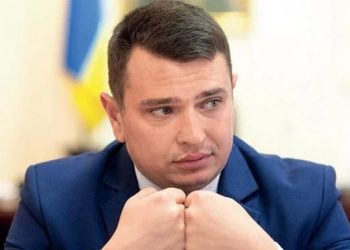 Суд постановив звільнити Ситника, порушити проти нього кримінальну справу і призначити нового в. о. директора НАБУ