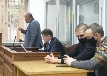 Подозреваемые в убийстве Олеся Бузины пропустили уже три судебных заседания подряд под предлогом коронавируса