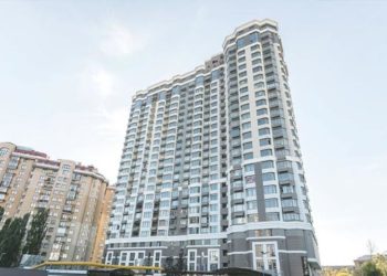 Бывшего премьера Гройсмана обвиняют во взятке в 75 миллионов гривен