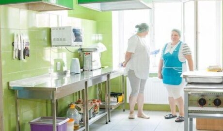 На организацию питания в школах