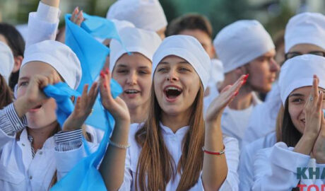 повысили зарплату врачам