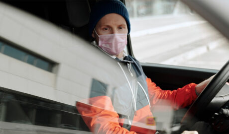 бороться с коррупцией