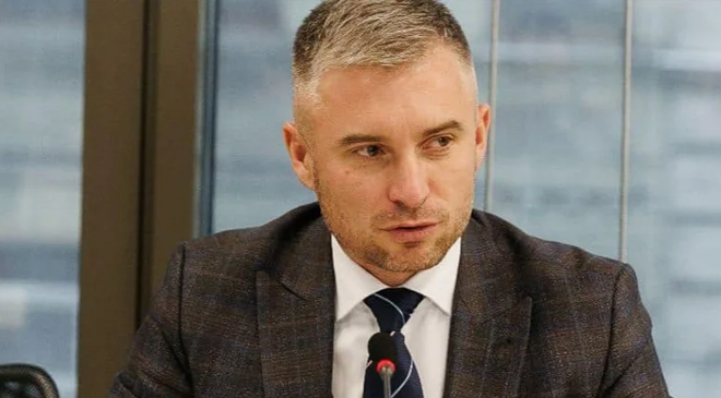 Новиков