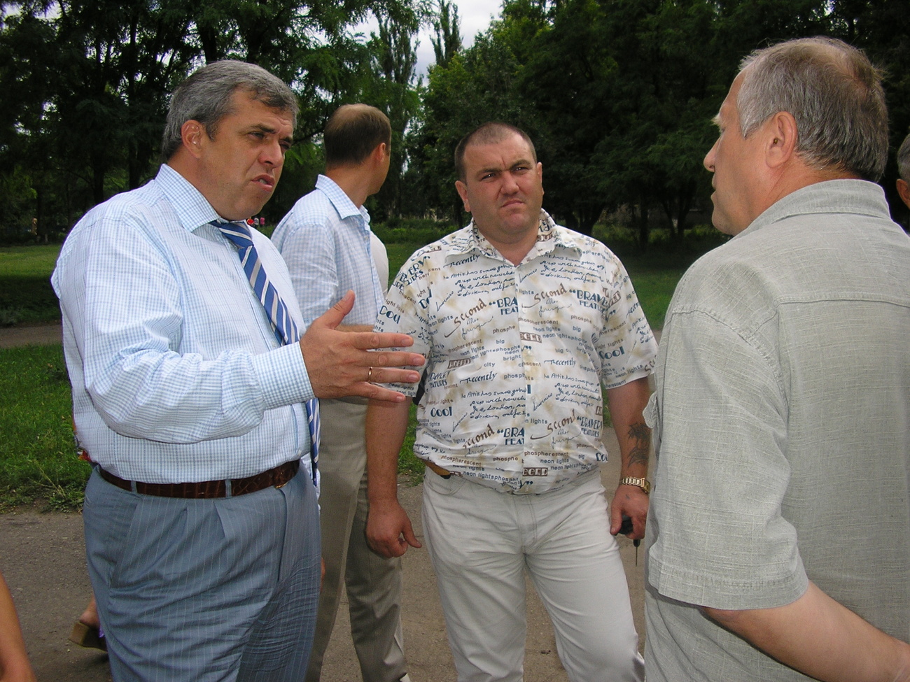 Андрусенко: У Поворознюка (в центре на снимке) в первую очередь идет мысль о себе. Фото из архива Андрусенко