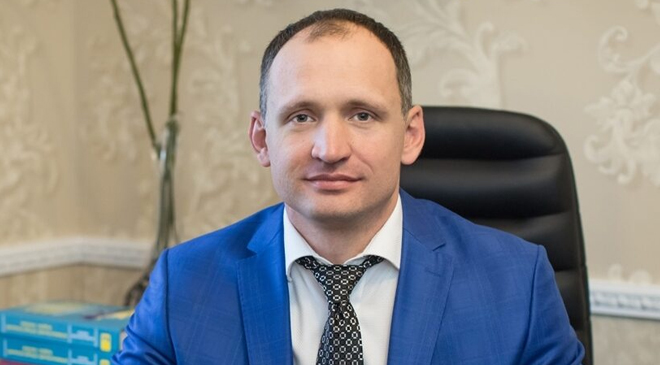 Олег Татаров