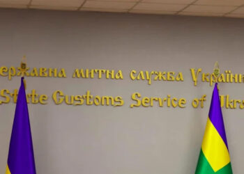 Отбить деньги, сбежать в Дубаи