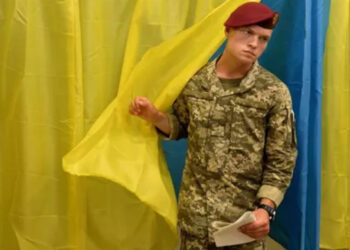 ПОЛИТИЧЕСКАЯ РАСТЯЖКА